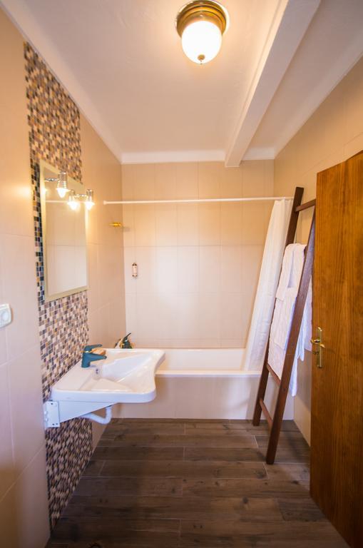 Oliveira Country House Figueira e Barros Room photo